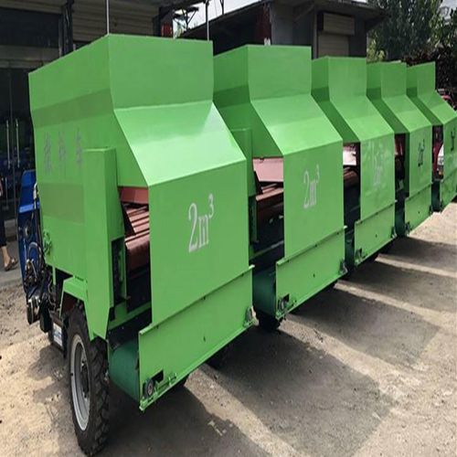驴派科技 科祥供应全系牛羊料撒料车与喂料车，助力牧场高效养殖